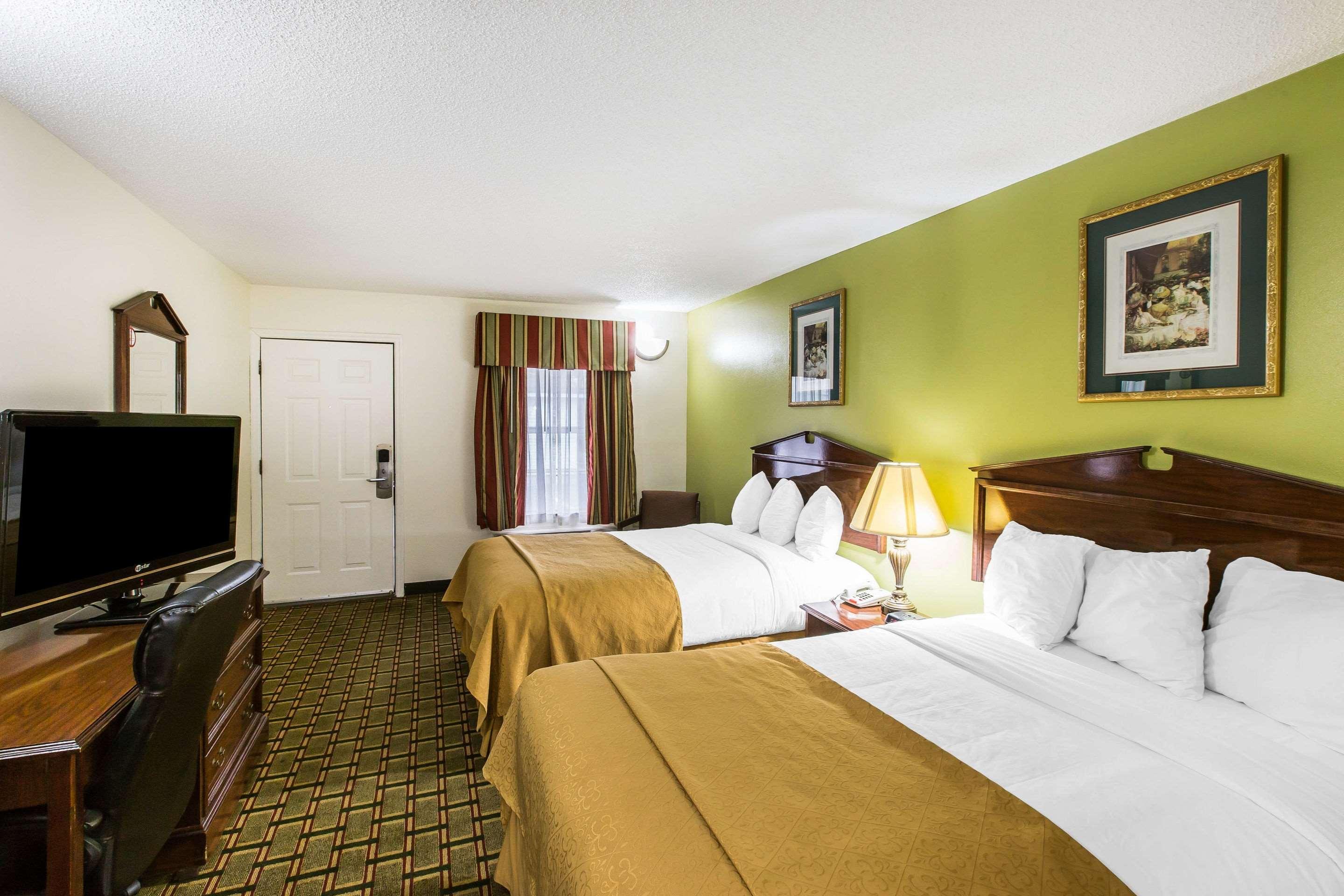 Quality Inn Eastman Bagian luar foto
