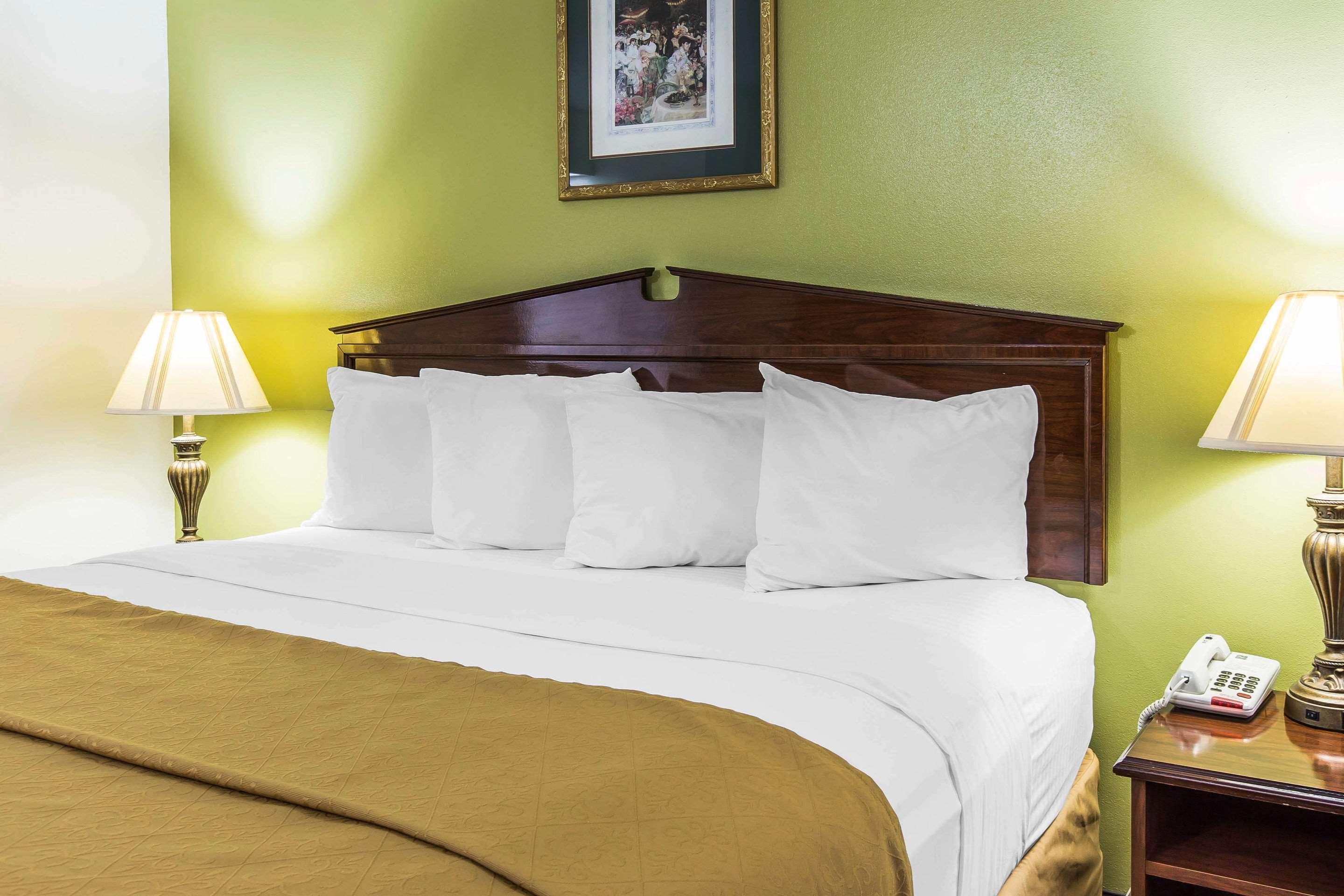 Quality Inn Eastman Bagian luar foto